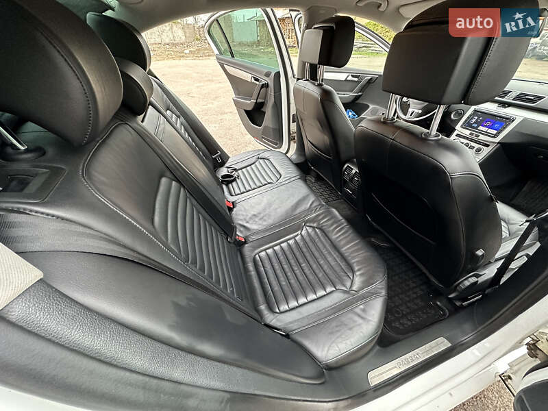 Седан Volkswagen Passat 2014 в Коростені