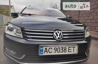 Універсал Volkswagen Passat 2011 в Рівному