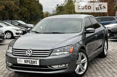 Седан Volkswagen Passat 2014 в Кривому Розі