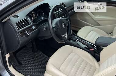 Седан Volkswagen Passat 2014 в Кривом Роге