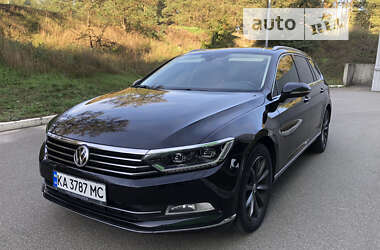 Универсал Volkswagen Passat 2015 в Киеве