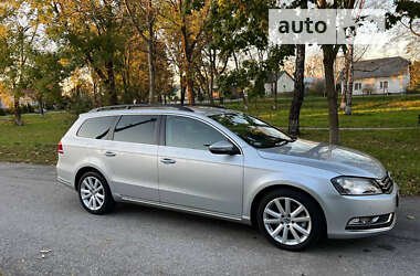 Универсал Volkswagen Passat 2012 в Стрые