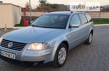 Універсал Volkswagen Passat 2003 в Іршаві