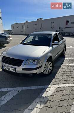 Седан Volkswagen Passat 2001 в Львові