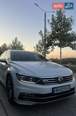 Универсал Volkswagen Passat 2017 в Одессе