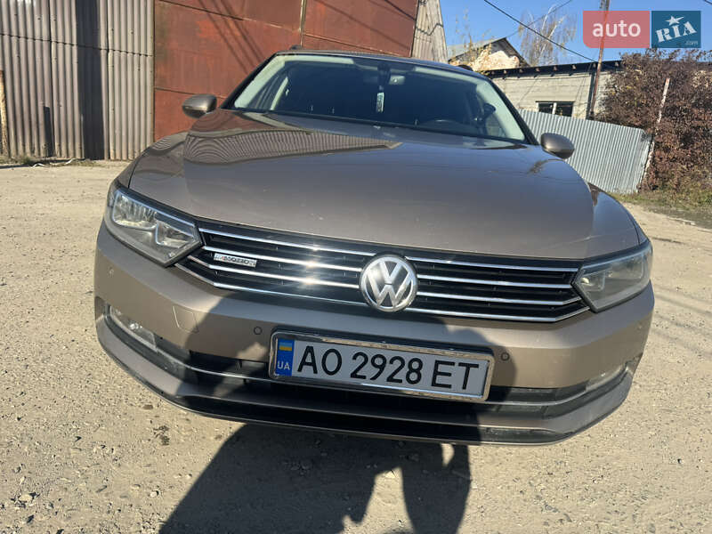 Универсал Volkswagen Passat 2015 в Хусте