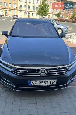 Универсал Volkswagen Passat 2018 в Запорожье