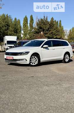 Універсал Volkswagen Passat 2019 в Києві