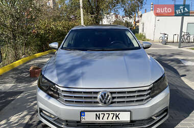 Седан Volkswagen Passat 2015 в Львове