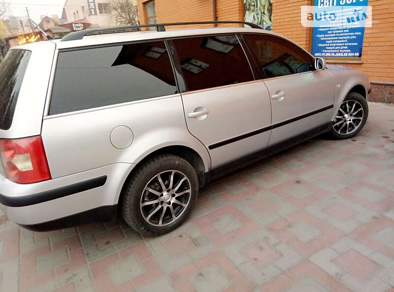 Універсал Volkswagen Passat 2003 в Козятині