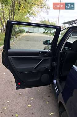 Универсал Volkswagen Passat 2001 в 