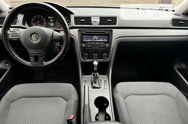 Седан Volkswagen Passat 2013 в Кривом Роге