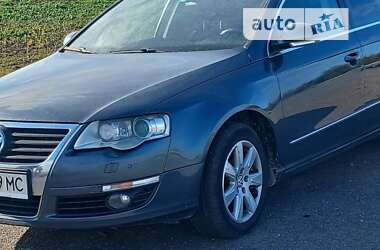 Універсал Volkswagen Passat 2009 в Щирце