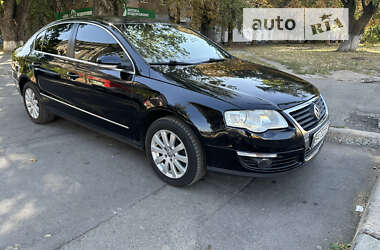 Седан Volkswagen Passat 2008 в Києві