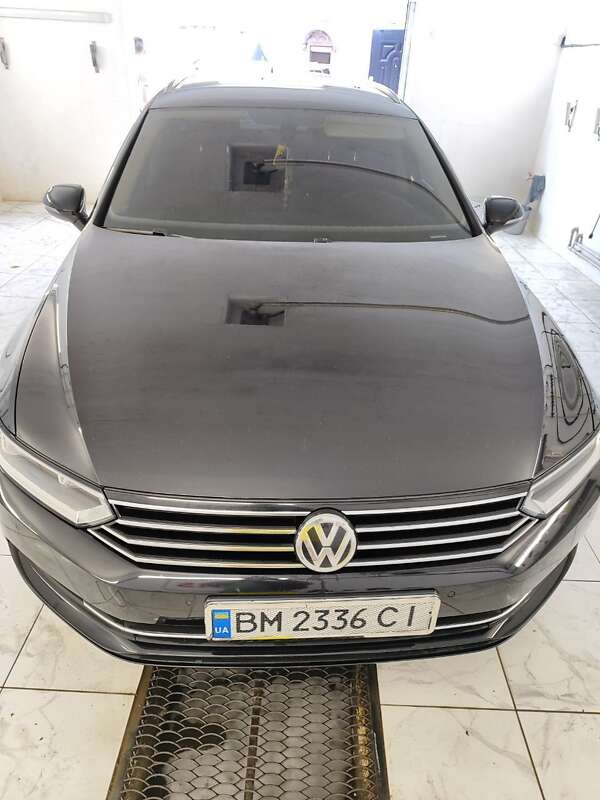 Универсал Volkswagen Passat 2015 в Бурыни