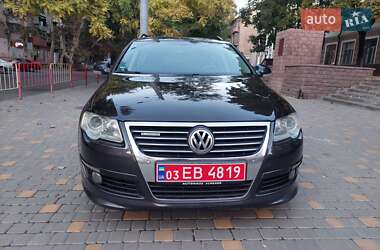 Универсал Volkswagen Passat 2010 в Одессе