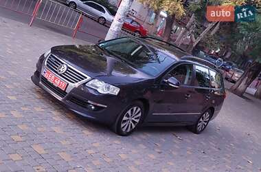 Универсал Volkswagen Passat 2010 в Одессе