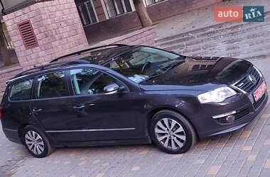 Универсал Volkswagen Passat 2010 в Одессе