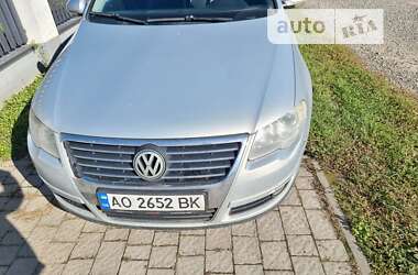 Седан Volkswagen Passat 2008 в Ужгороді