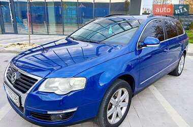 Универсал Volkswagen Passat 2009 в Ивано-Франковске