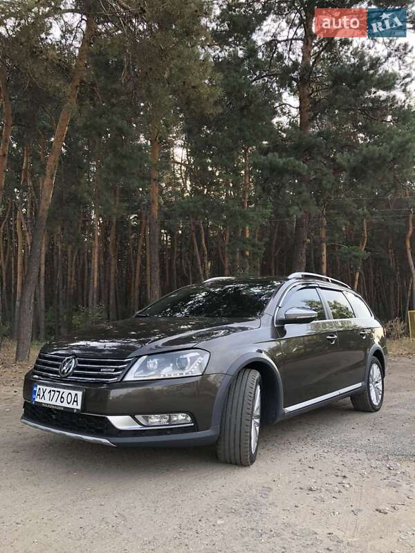 Універсал Volkswagen Passat 2014 в Харкові