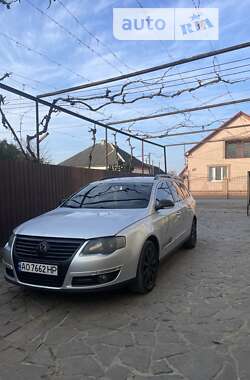 Універсал Volkswagen Passat 2007 в Мукачевому