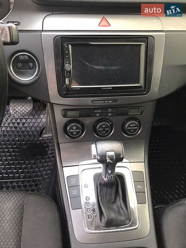 Універсал Volkswagen Passat 2008 в Луцьку