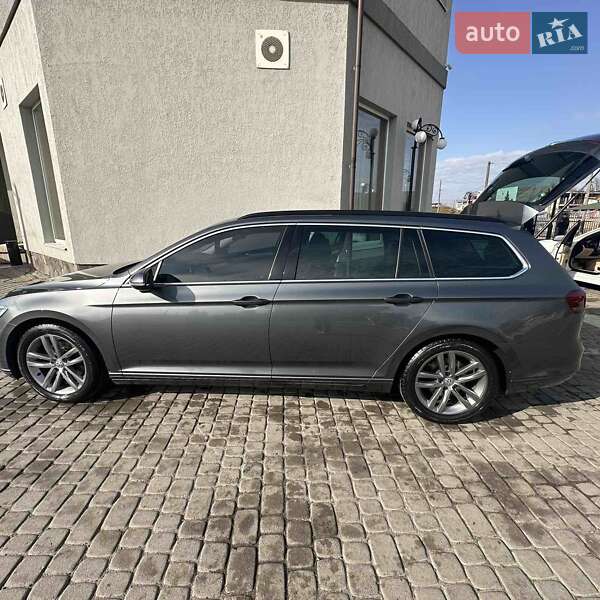 Універсал Volkswagen Passat 2016 в Ужгороді