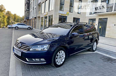 Универсал Volkswagen Passat 2010 в Сваляве