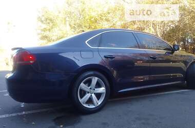 Седан Volkswagen Passat 2012 в Киеве