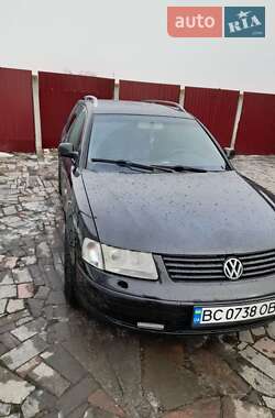 Універсал Volkswagen Passat 2000 в Буковеле