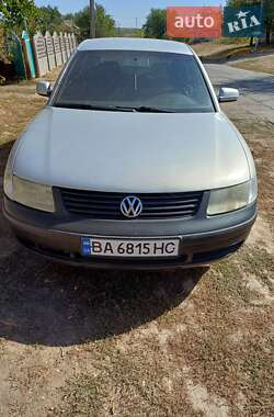 Седан Volkswagen Passat 1999 в Олександрії