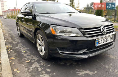 Седан Volkswagen Passat 2011 в Киеве