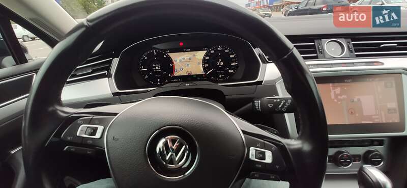 Універсал Volkswagen Passat 2019 в Кропивницькому