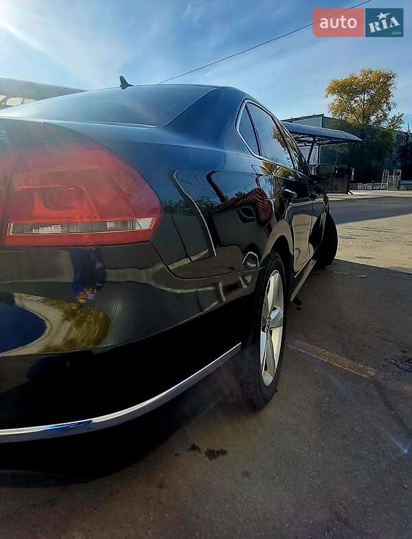 Седан Volkswagen Passat 2015 в Дніпрі