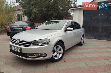 Седан Volkswagen Passat 2011 в Березівці