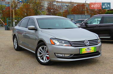 Седан Volkswagen Passat 2014 в Кропивницькому