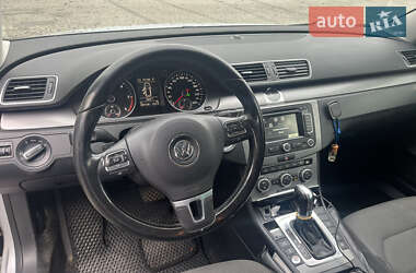 Универсал Volkswagen Passat 2012 в Самборе