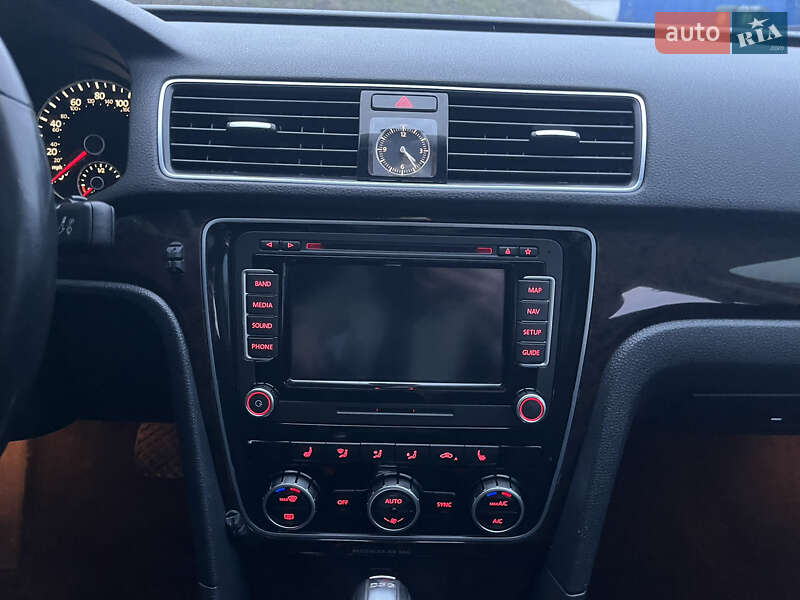 Седан Volkswagen Passat 2014 в Киеве фото 15 Седан Volkswagen Passat 2014 в Киеве