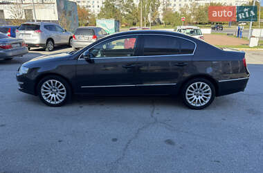 Седан Volkswagen Passat 2005 в Запорожье