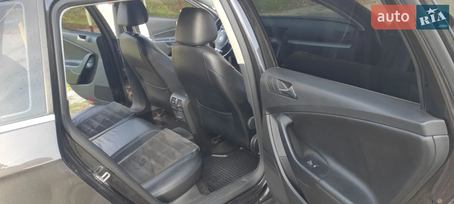 2010 Volkswagen Passat - мініатюра 11
