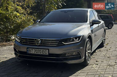 Седан Volkswagen Passat 2018 в Одесі