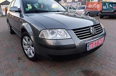 Універсал Volkswagen Passat 2005 в Сарнах