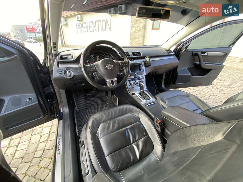 Седан Volkswagen Passat 2014 в Мукачево