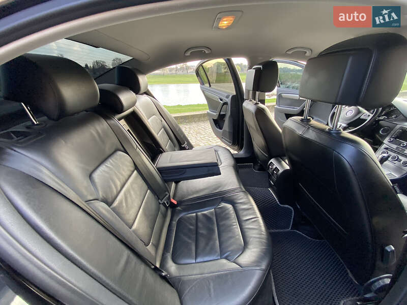 Седан Volkswagen Passat 2014 в Мукачево