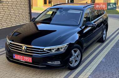 Универсал Volkswagen Passat 2020 в Луцке