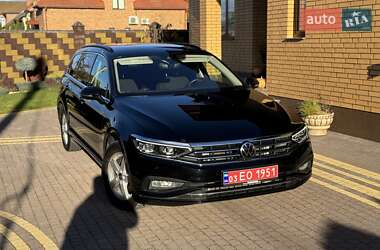 Универсал Volkswagen Passat 2020 в Луцке