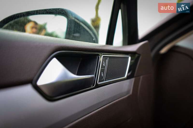 Универсал Volkswagen Passat 2015 в Львове