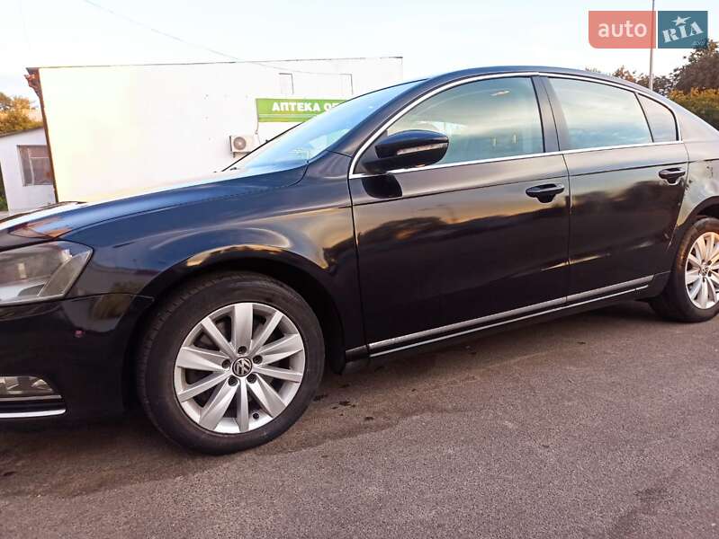 Седан Volkswagen Passat 2012 в Шостке