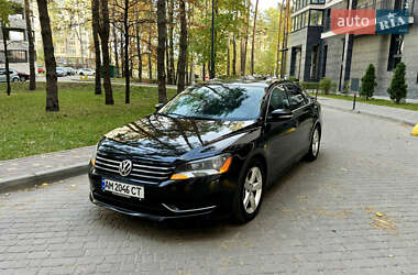 Седан Volkswagen Passat 2013 в Києві